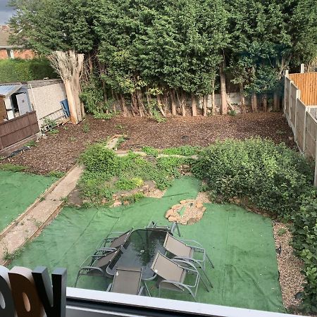 Crowthorne House, Beautiful 3 Bedroom Home For Upto 8 Guests, With Sofa Bed Cul-De-Sac With Private Driveway Nottingham Esterno foto