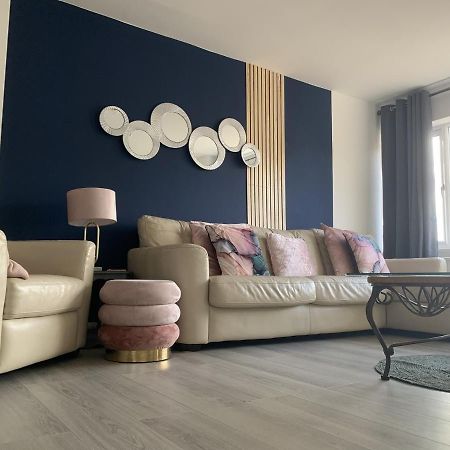 Crowthorne House, Beautiful 3 Bedroom Home For Upto 8 Guests, With Sofa Bed Cul-De-Sac With Private Driveway Nottingham Esterno foto