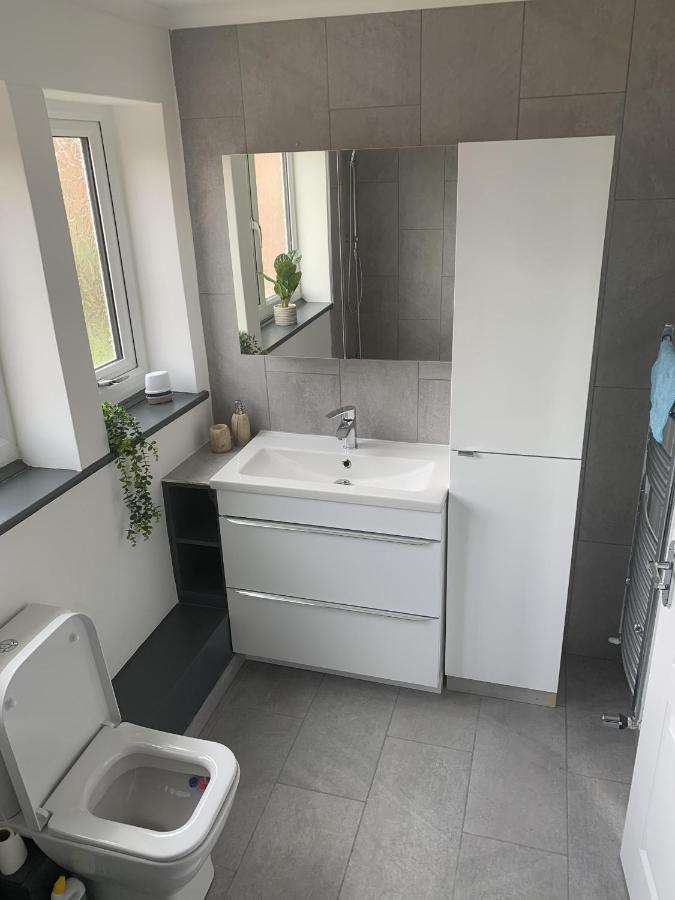 Crowthorne House, Beautiful 3 Bedroom Home For Upto 8 Guests, With Sofa Bed Cul-De-Sac With Private Driveway Nottingham Esterno foto