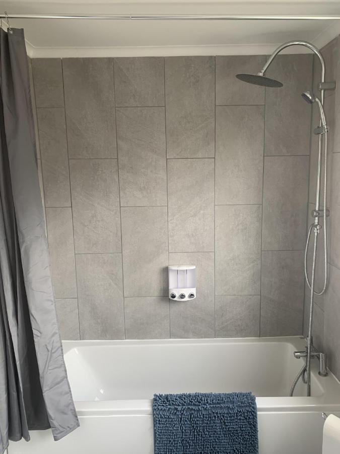 Crowthorne House, Beautiful 3 Bedroom Home For Upto 8 Guests, With Sofa Bed Cul-De-Sac With Private Driveway Nottingham Esterno foto